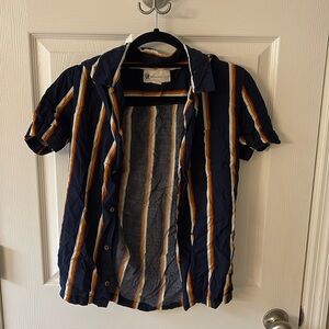 Aeropostale short sleeve button down XS